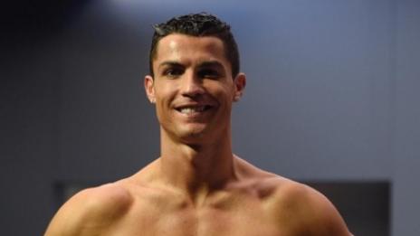 Роналдо подгони сестрата на Ким, тя умува