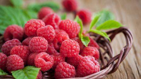 За отслабване и по-добро храносмилане – яжте малини