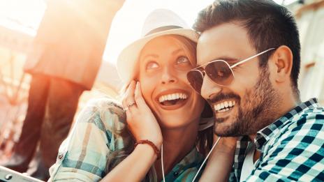 Мъжете са по-привлекателни за жените с помощта на музиката