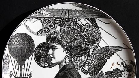 Порцелан, стъкло и колаж в „Това което Толкова Такова“