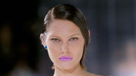 Идеи за неонов цвят в грима