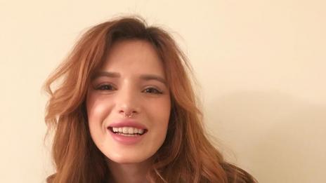 Бела Торн си купи къща с пари от социални медии