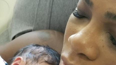 Серина показа дъщеря си