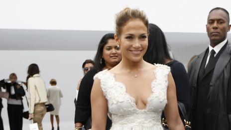 Дъщерята на Джей Ло с тоалет за 2 хиляди долара