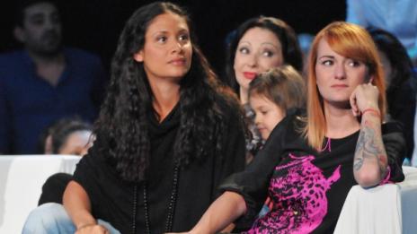 Мариана Попова „удари дъното“ след размятане на флашки и SMS-и