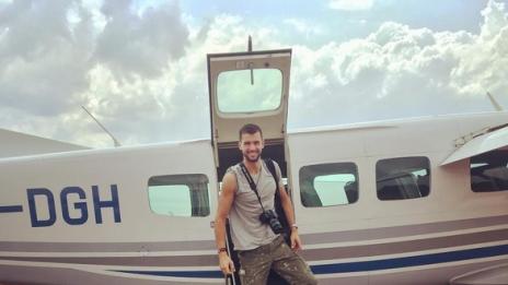 Гришо сред лъвове и носорози