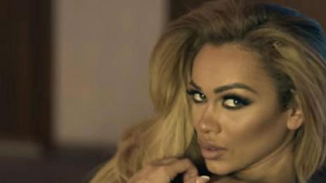 Бедствие на седмицата: Мис Плеймейт Нора Недкова