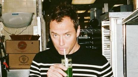 Джъд Лоу стяга сватба