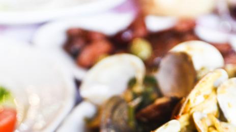 Миди с гъбен сос