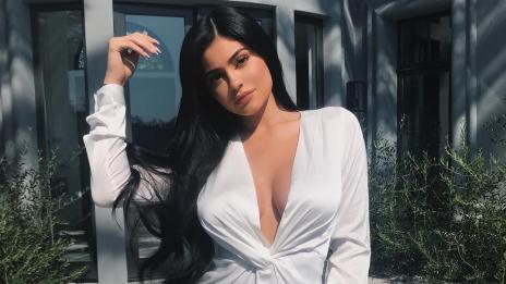 Кайли Дженър чака дете от рапъра Травис Скот