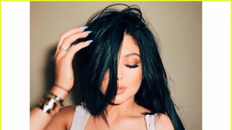 Кайли Дженър се подложи на поредната пластична операция