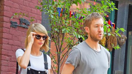 Калвин взе да пише песни за перфектните пръсти на Тейлър