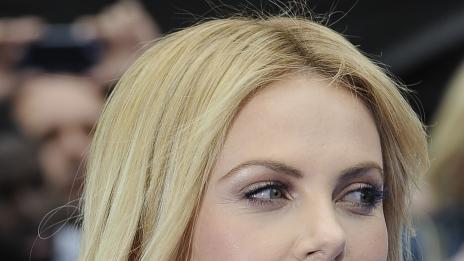 Чарлийз Терон с ново гадже