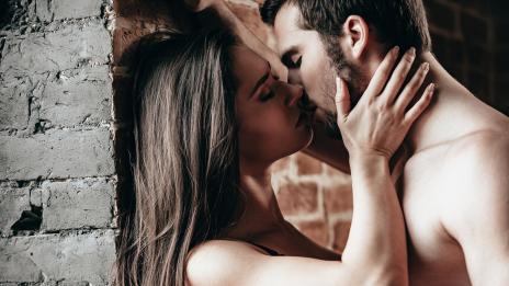 Мъжете, които гледат порно, са неудовлетворени от връзката