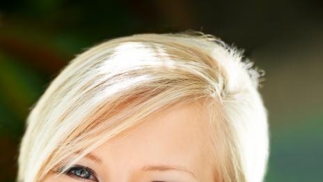 Кой печели анализ за корекция на усмивката си