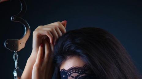 Сатен, въжета, белезници и повечко адреналин