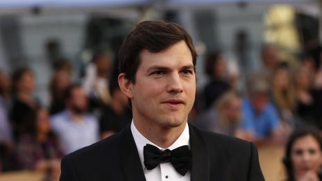 Какъв е комплексът на Аштън Кътчър?