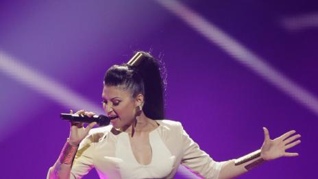 Софи се препъна  на полуфинала на Евровизия