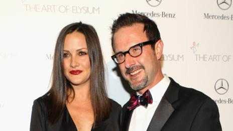 Дейвид Аркет се сдоби със син