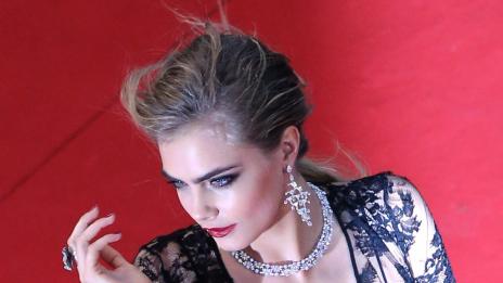 И Кара Делевин иска да става певица