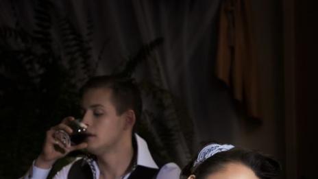 Излез от сянката на бившата