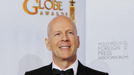 Брус Уилис чака четвърто момиченце