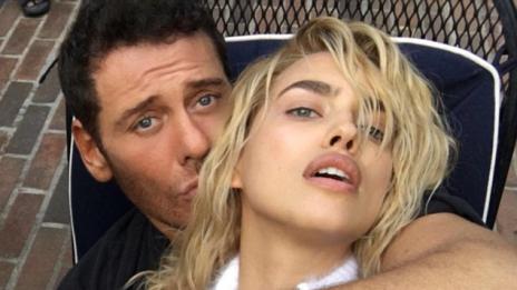 Ирина Шейк стана дръзка блондинка