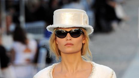 Когато Карл Лагерфелд е капитан на кораба...