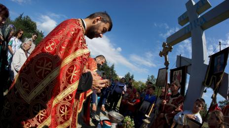 Отбелязваме Кръстовден, денят и нощта се изравняват