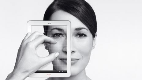 Нова концентрирана сила срещу загуба на обем и бръчки