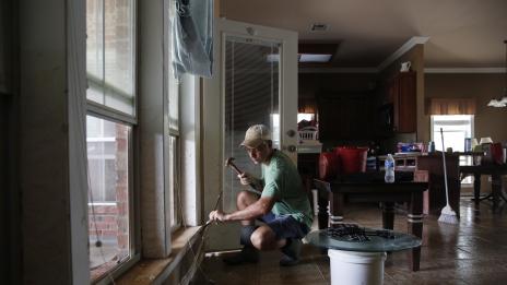 Секс срещу шетане: Жените така подкупвали мъжете