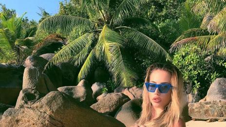 Чар или бедствие: Гери-Никол свали всичко на Сейшелите