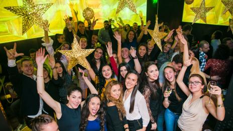 Изкушения, сексапил... Влезте в LadiesRoom!