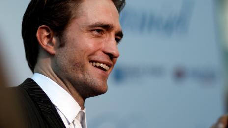 Робърт Патинсън отново сам, раздели се с гаджето