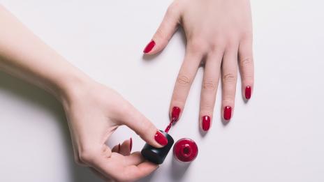 Съставки в лака за нокти, които могат да ни навредят