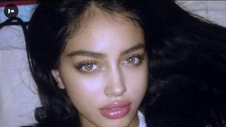 Бийбър го закъса, издирва мацка в интернет