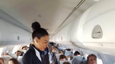 България Ер изненада малчугани с подаръци на борда за Деня на детето