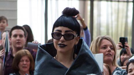 10-те най-ексцентрични попзвезди