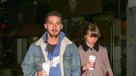 Шая Лебьоф се сгоди?