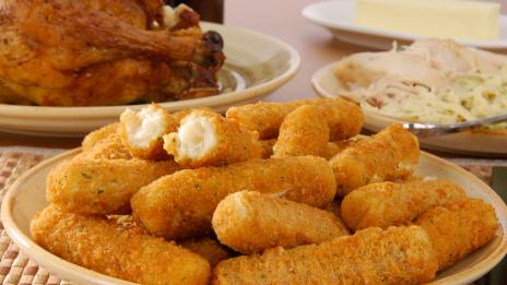 Видео рецепти: Пръчици с моцарела и картофи