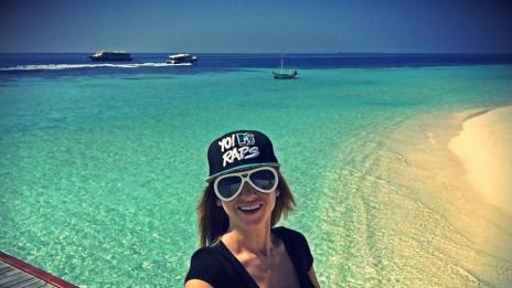 И Алекс Раева е на Малдивите