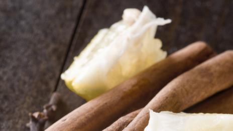 Коледни билки и подправки