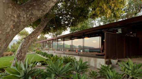 Срещу 4 милиона долара, резиденция Уолкър е Ваша!