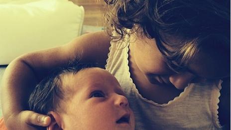 Последната дъщеря на Брус Уилис с първа публична „изява“