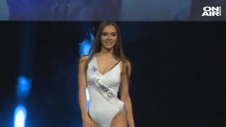 Новата „Мис България“: Влюбена в морето и танците