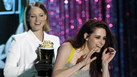 Джоди Фостър: Кристен Стюарт ще оцелее