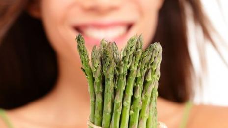 Спасете се от махмурлука с аспержи