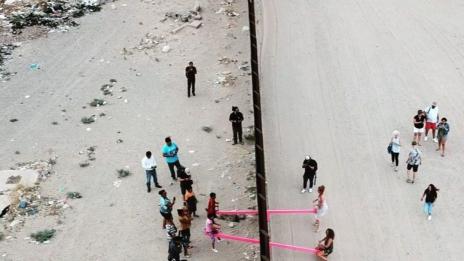 Люлка свързва Мексико и САЩ