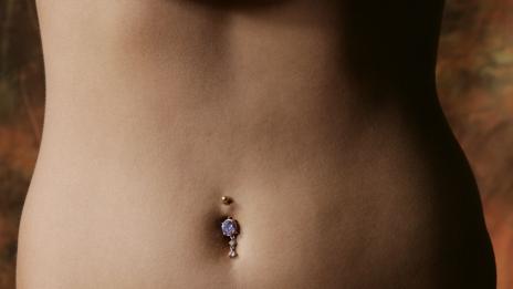 Пиърсинг на пъпа – история и факти