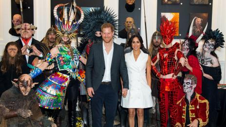 Вождове посрещнаха Хари и Меган в Нова Зеландия